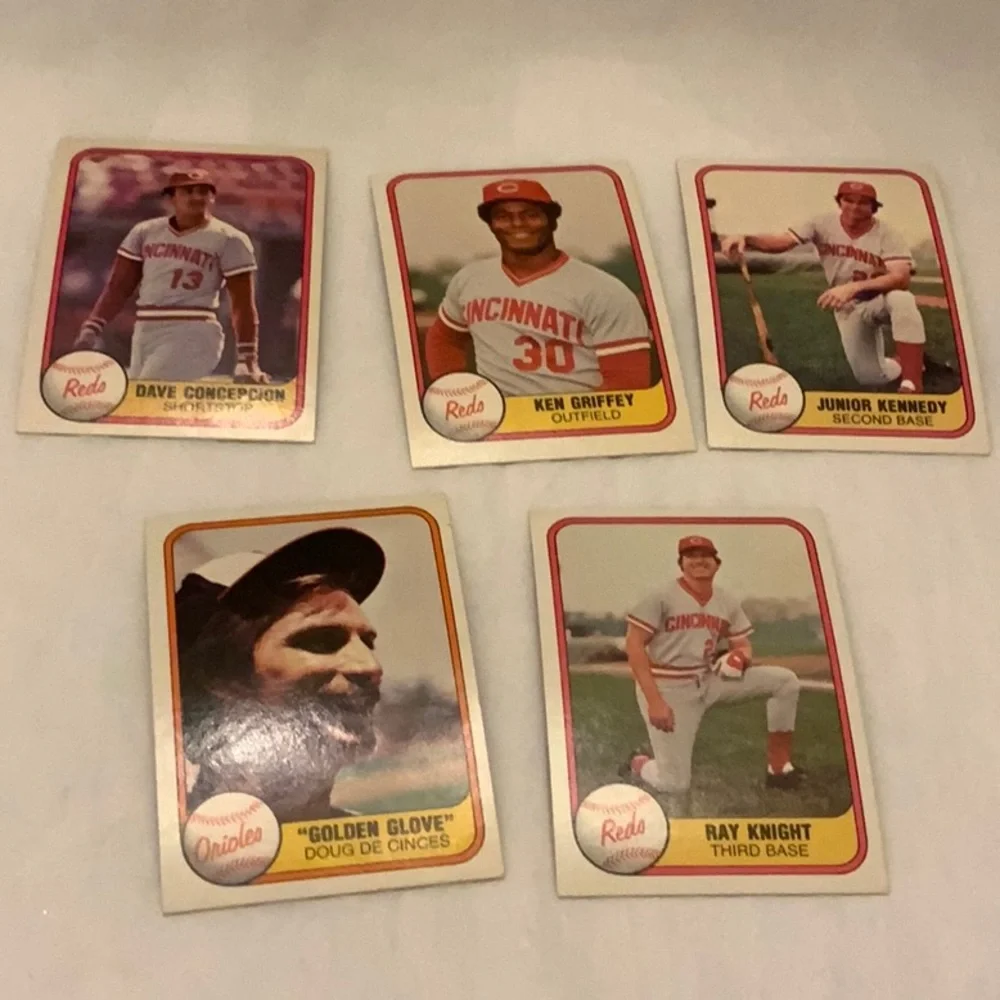 Bundle of Baseball Cards Lot 188
